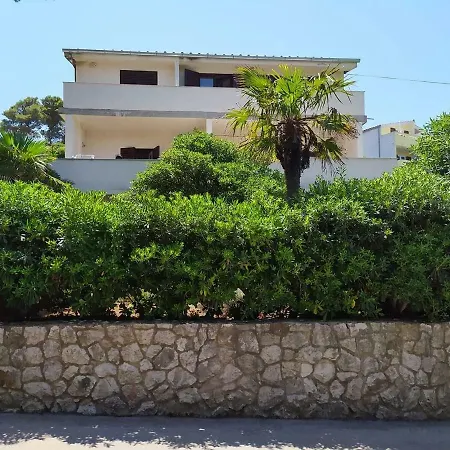 1st Line To Sea And Beach,quiet Area,private Parking,terrace With Sea View Jelsa (Hvar)